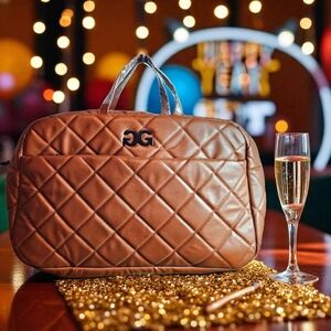 Quilted travel bag
